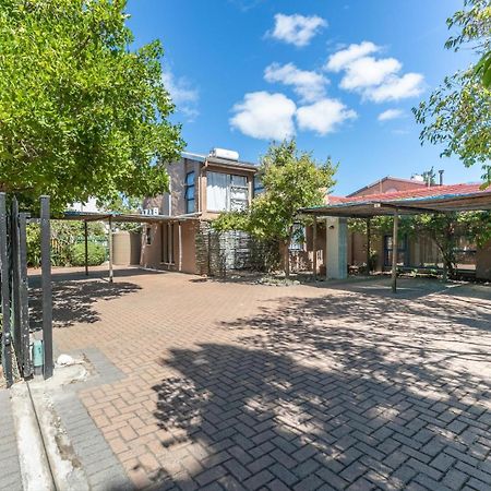 Absolute Bosch Guest House Stellenbosch Exterior foto