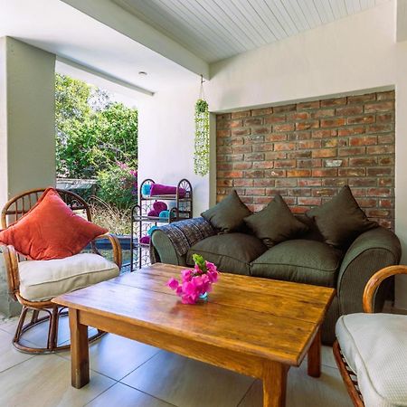 Absolute Bosch Guest House Stellenbosch Exterior foto